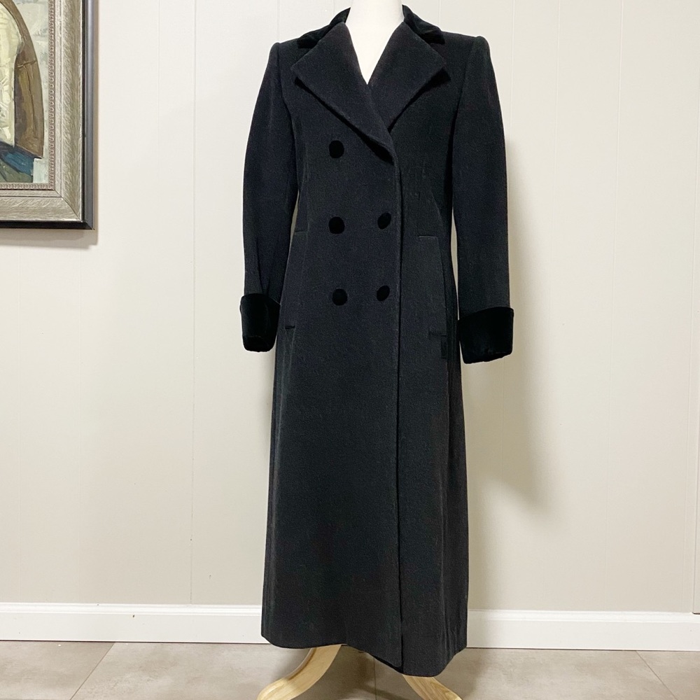 100% Lambswool Dark Grey Double Breasted Coat